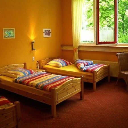 Econo Motel Goelzer Büchenbeuren Eksteriør billede
