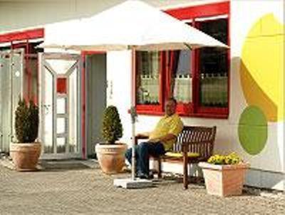 Econo Motel Goelzer Büchenbeuren Eksteriør billede